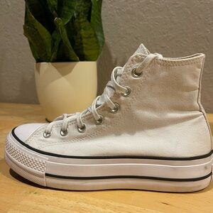 Converse Chuck Taylor Platform